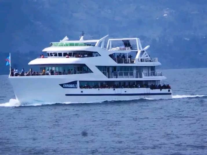 Transport: les Établissements Silimu et ses bateaux , le rêve de voyager sur de Lac Kivu